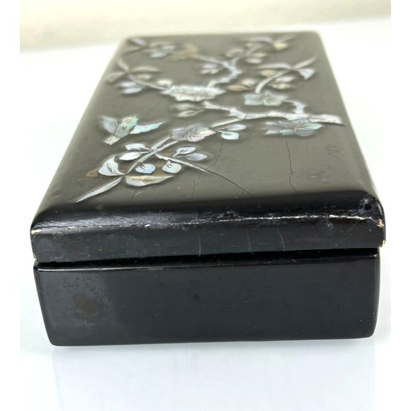 Vintage Oriental Black Lacquer Iridescent Mother Pearl Inlay Lidded Trinket Box - Picture 8 of 16